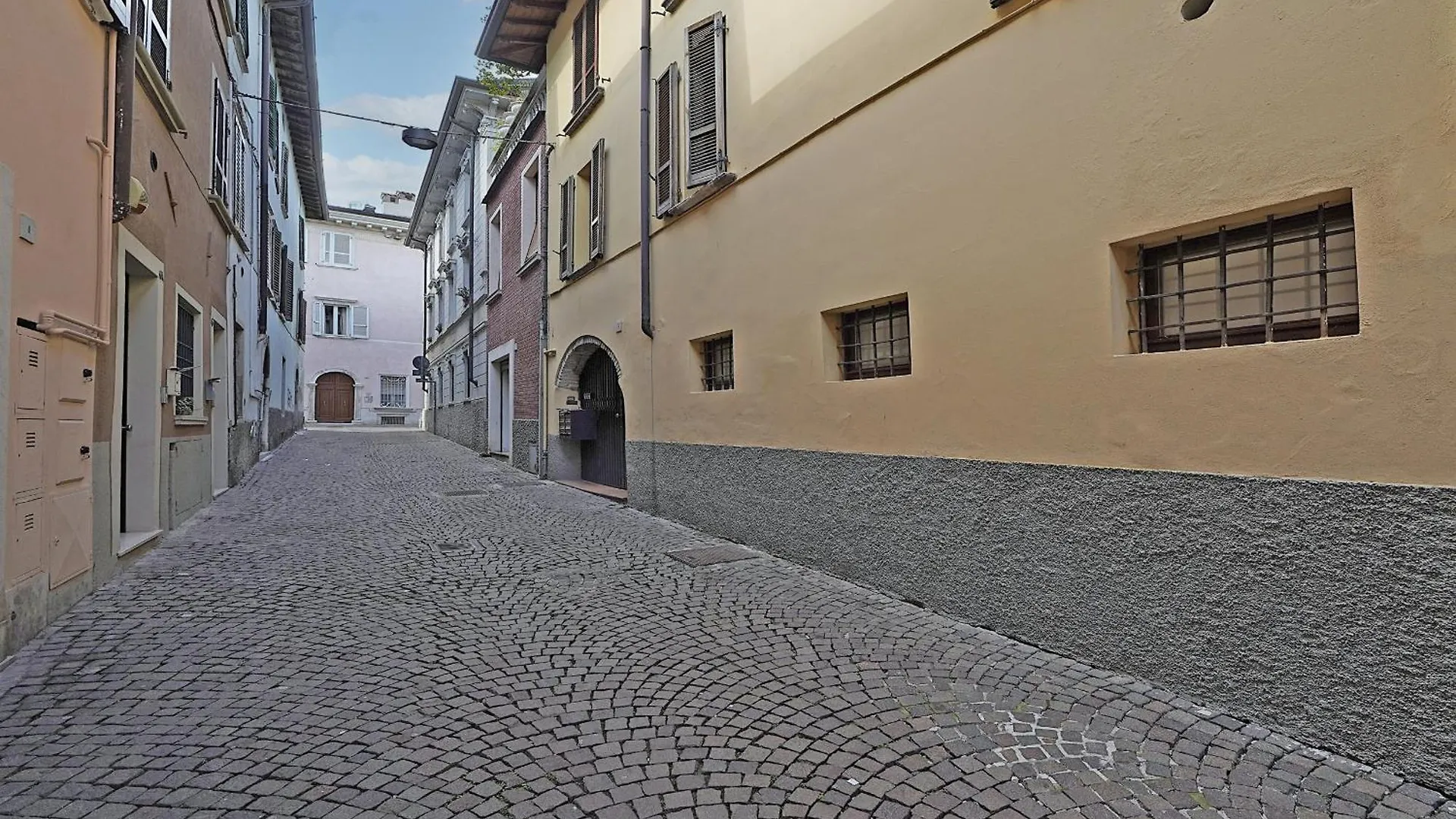 Residence Orti Apartments By Wonderful Italy Salo Italy